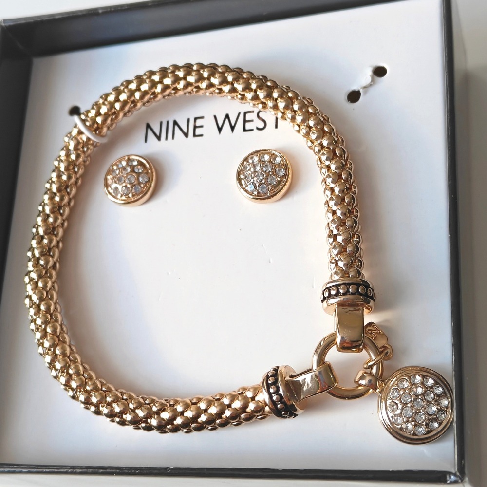 New Nine West Gold Tone Popcorn Chain Bracelet  Crystal Stud Earring Gift Set